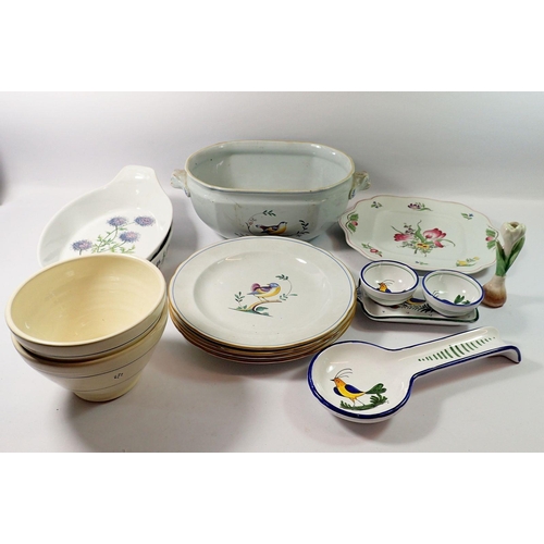 148 - A set of four Spode Queens Bird dinner plates and tureen (no lid) plus two Spode Stafford flowers se... 