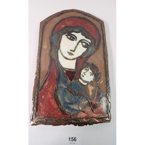 156 - A studio pottery plaque of mother and child, 27 x 16cm