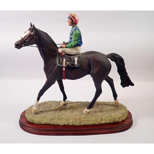 175 - A Border Fine Arts horse 'On Parade - Bay' on plinth, 35cm tall