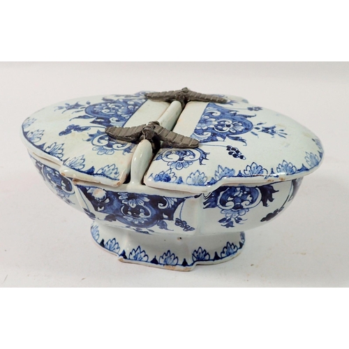 191 - An antique Delft oval two section box with hinged lids, possibly for spice, 13cm