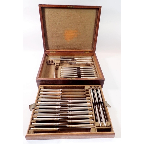 267 - A silver plated set of eighteen dinner knives and two dessert knives and carving set, boxed plus two... 