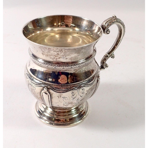 327 - A Mappin & Webb silver christening mug engraved 'Margareta 7th Feb London' to rim, 252g, Birmingham ... 