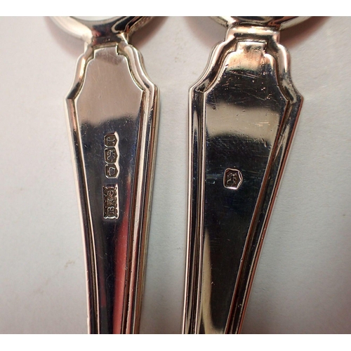 338 - A pair of silver grape scissors, 120g, Sheffield 1934 by Brook & Sons