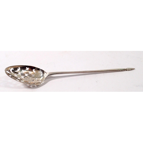 342 - A silver mote spoon marked WC & TC, 9.5g, 14.5cm long