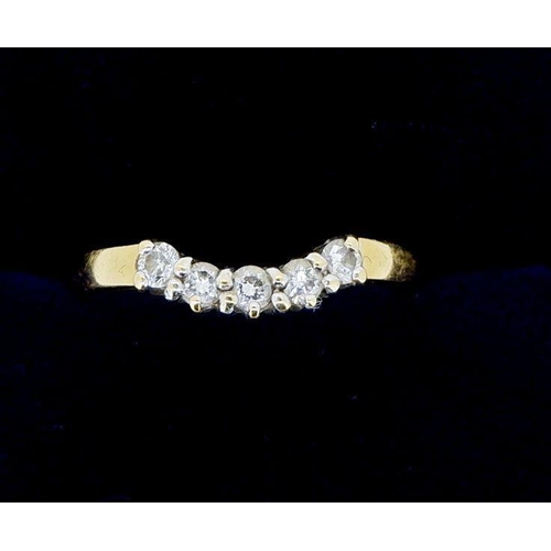 366 - An 18 carat gold ring set curved line of five diamonds, size P, 3.2g