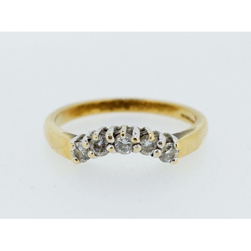 366 - An 18 carat gold ring set curved line of five diamonds, size P, 3.2g