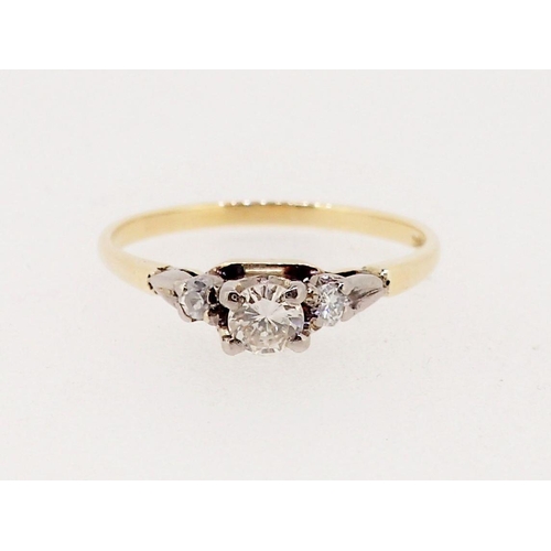 373 - An Edwardian 18 carat gold three stone diamond ring, 1.8g, size M to N