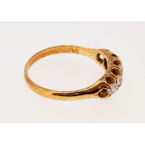 377 - A Victorian 18 carat gold five stone diamond ring, size M to N, 2.8g