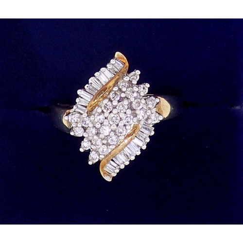 382 - A 9 carat gold ring set diamonds, size M, 4g