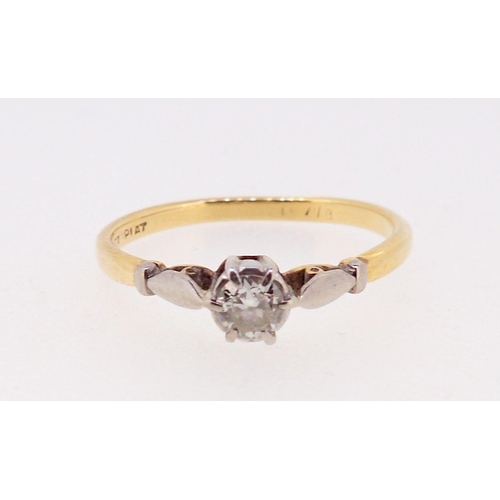 401 - An 18 carat gold and platinum set solitaire diamond ring, size R to S, 3g - boxed