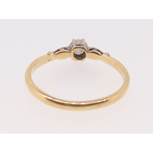 401 - An 18 carat gold and platinum set solitaire diamond ring, size R to S, 3g - boxed