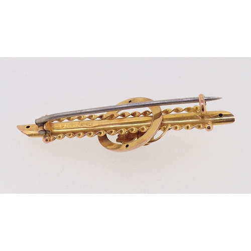 414 - An Edwardian 9 carat gold bar brooch set seed pearl trefoil, 2.1g, 4.5cm