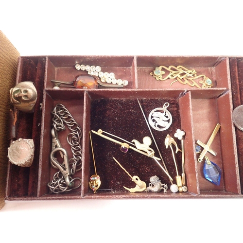 517 - An old leather jewellery box and contents of costume jewellery