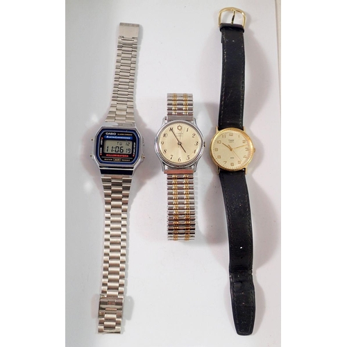 546 - Two Timex vintage gents wrist watches and a Casio