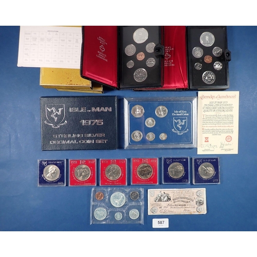 587 - A miscellaneous box of coins including Isle of Man sterling silver decimal coin set 1975 limited iss... 