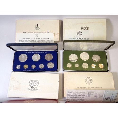 608 - Eight Franklin Mint proof coin sets including Belize 1975 and 1976, Republic of Liberia 196, Republi... 