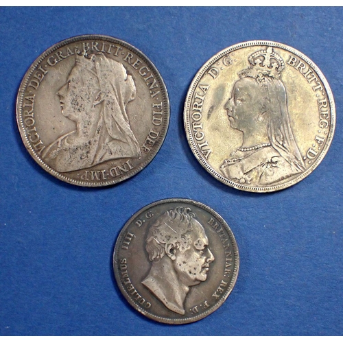 662 - Wiliam IV silver half crown 1834 plus two Victoria silver crowns 1890 and 1896 total weight 69.63g C... 