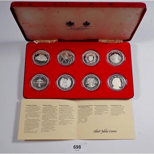 698 - An Elizabeth II 1977 Silver Jubilee eight coin set of silver proof crowns in Spink & Son presentatio... 