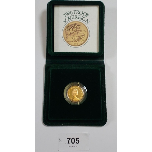 705 - An Elizabeth II 1980 gold proof sovereign, leather case, Cond: Unc