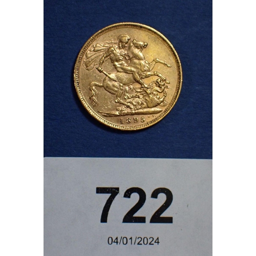 722 - Gold sovereign: Victoria veiled bust 1895, London mint Cond: Fine