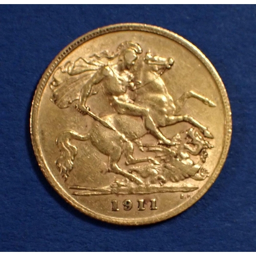 742 - A George V gold half sovereign 1911 Cond: VF