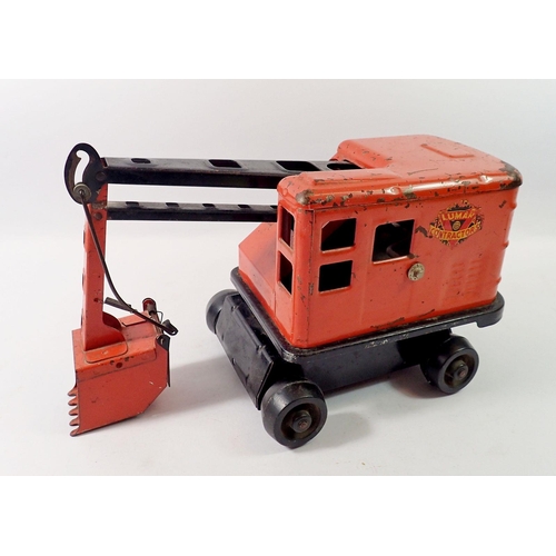 807 - A Lumar Contractor Power Shovel 17cm tall