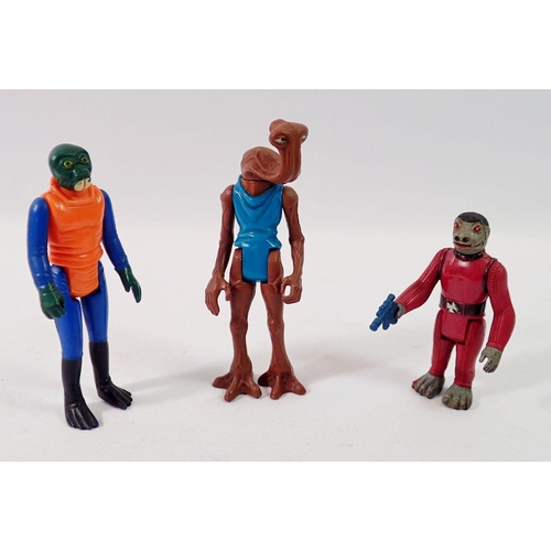 814 - Three vintage Kenner/Palitoy Star Wars figures, Walrus Man GMFGI 1978 Hong Kong, Hammerhead GMFGI 19... 