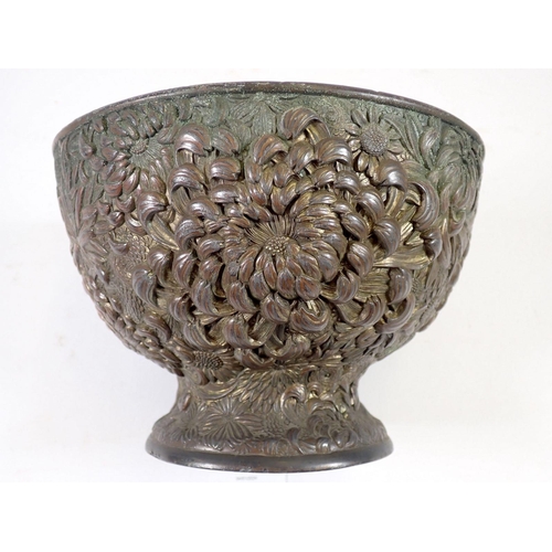 970 - A Japanese Meiji period antimony fruit bowl decorated chrysanthemums, 18.5cm diameter