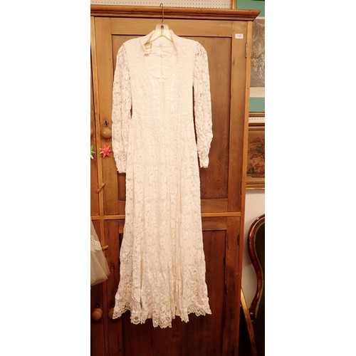 852 - Four various vintage lace dresses including two examples by Gunne Sax by Jessica etc.