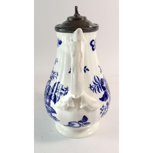 108 - An early 19th century Coalport blue and white Pine Cone pattern coffee pot in Worcester or Caughley ... 