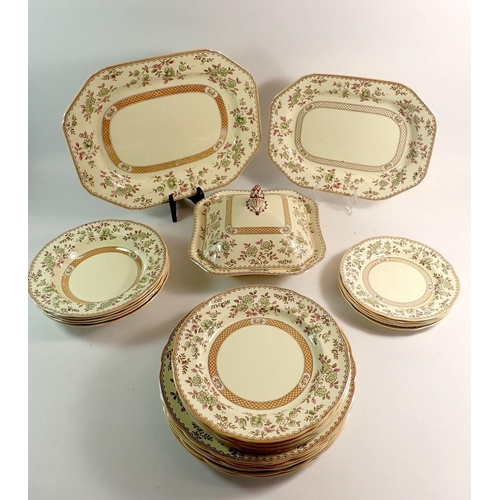 125 - A Copeland Spode 'Belfast' dinner service comprising tureen, two meat plates, six dinner plates, six... 