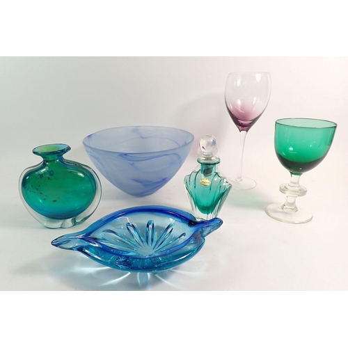 167 - A collection of coloured and studio glass including Medina (6 pieces)