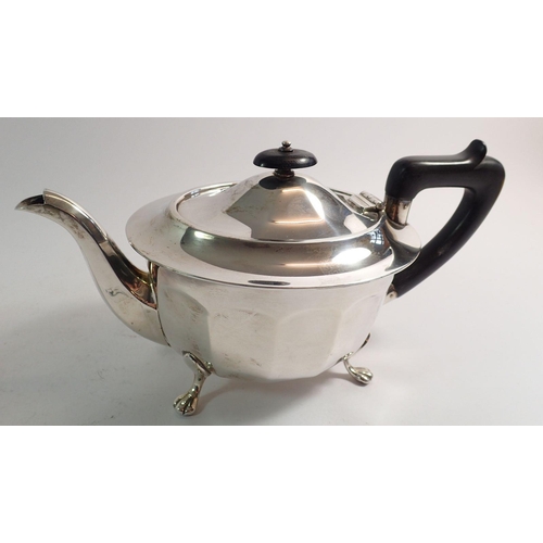 220 - A silver three piece fluted tea service, Sheffield 1939 by Viners Ltd, 955g