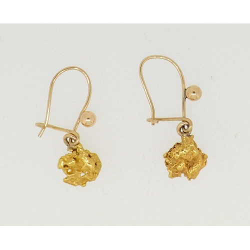 300 - A pair of 22 carat gold nugget earrings, 2g