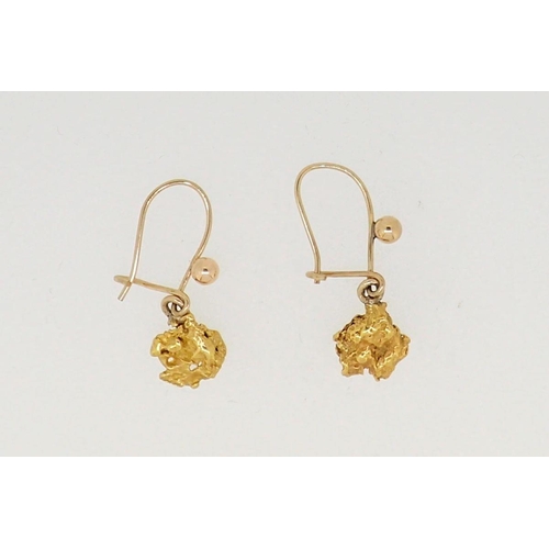 300 - A pair of 22 carat gold nugget earrings, 2g