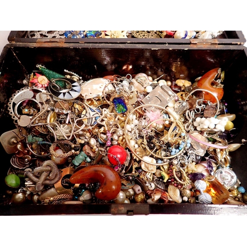 385 - A lacquer box plus jewellery box of various costume jewellery including earrings, necklaces etc.