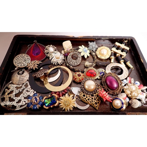 385 - A lacquer box plus jewellery box of various costume jewellery including earrings, necklaces etc.