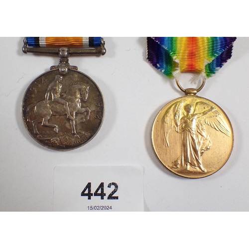 442 - A WWI pair of medals to Pte W Cooke Labour Corps 594939