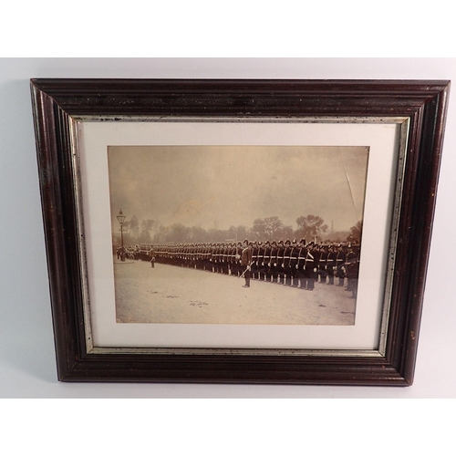 492 - A photograph of the Glosters Territorial Battalion at Cerney Barracks, Cirencester, 21 x 28cm