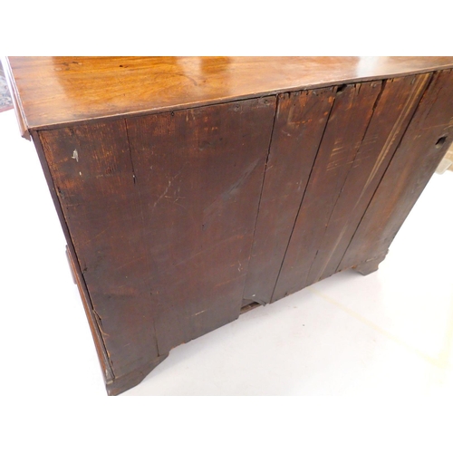 962 - A Georgian mahogany chest of two short and three graduated long drawers all on bracket supports, 103... 