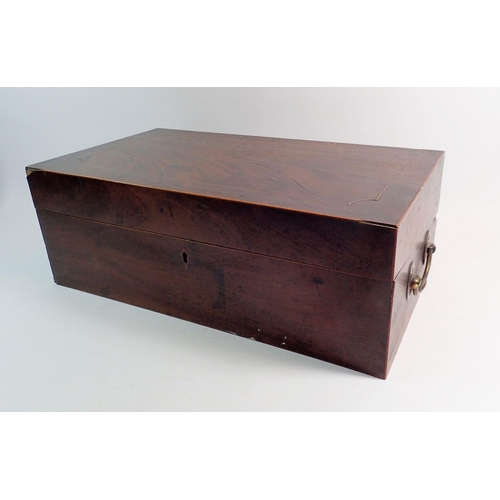 982 - A Georgian mahogany writing slope with fitted interior and brass carrying handles, 48 x 25 x 17cm