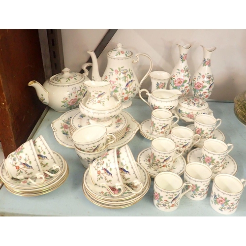 179 - An Aynsley 'Pembroke' tea and coffee service comprising cake plate, six teacups (two cracked) and ei... 