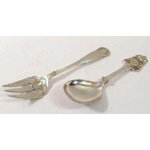 387 - A Scandinavian silver serving fork and spoon, both marked 830, 133g