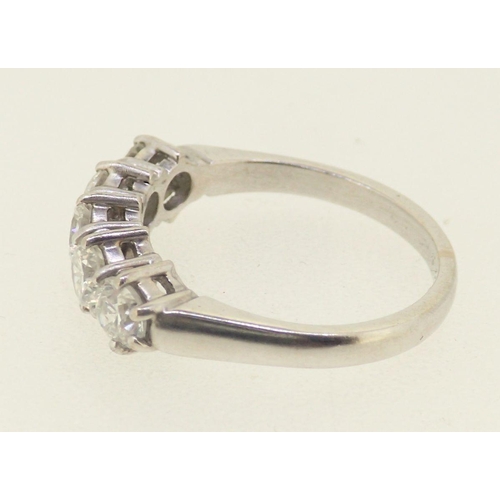 425 - An 18 carat white gold five stone diamond ring approx 1.3 cts (colour H/I , clarity VS), Size L