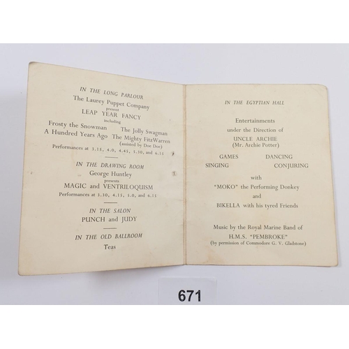 671 - A 1952 Lord Mayor of London Children's party invitation showing list of entertainment on offer and s... 