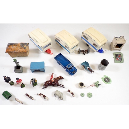 917 - A small Britain's lead hunting set and various die cast vehicles