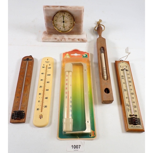 1007 - A group of six thermometers including a vintage bath water example etc.