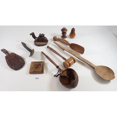 1025 - Five various ethnic spoons and various Jerusalem treen