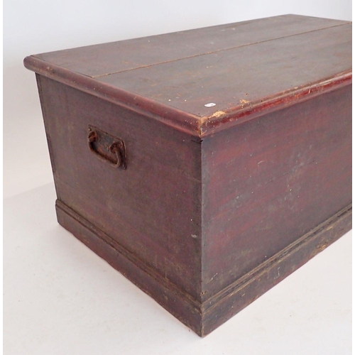 1136 - A Victorian pine blanket box with candle box to interior, 88 x 51 x 39cm