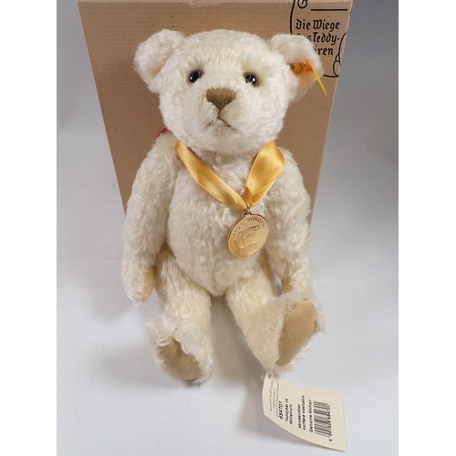 1265 - A Steiff Millenium teddy bear boxed